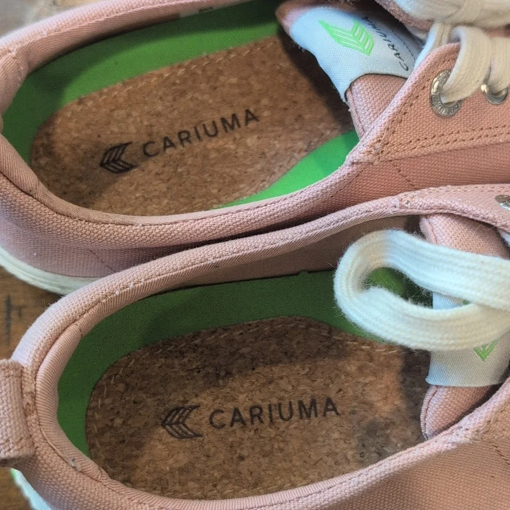 Cariuma OCA Low Sneaker